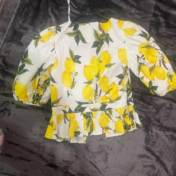 Lemon chic elegant top - Picture 2 of 3